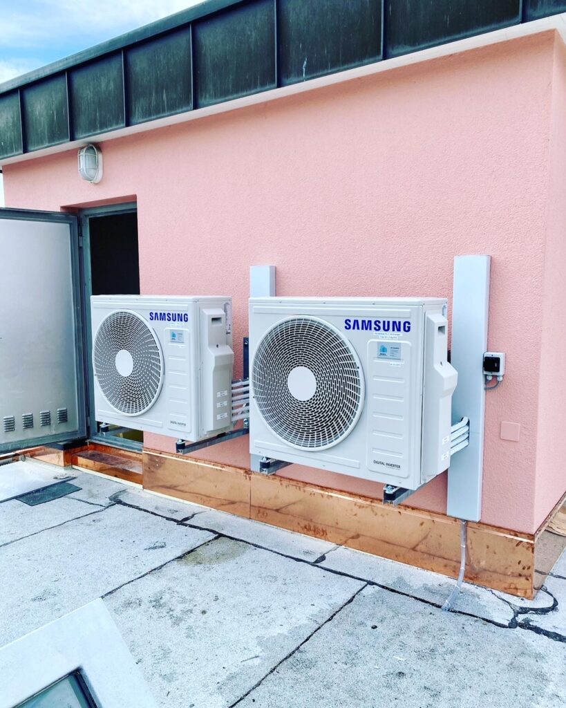 Klimaanlage Aussengerät Samsung auf Konsolen